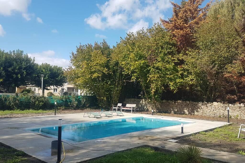 Demeure En Pierre Avec Piscine Privee Villa Etauliers Kültér fotó