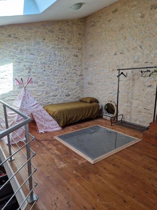 Demeure En Pierre Avec Piscine Privee Villa Etauliers Kültér fotó
