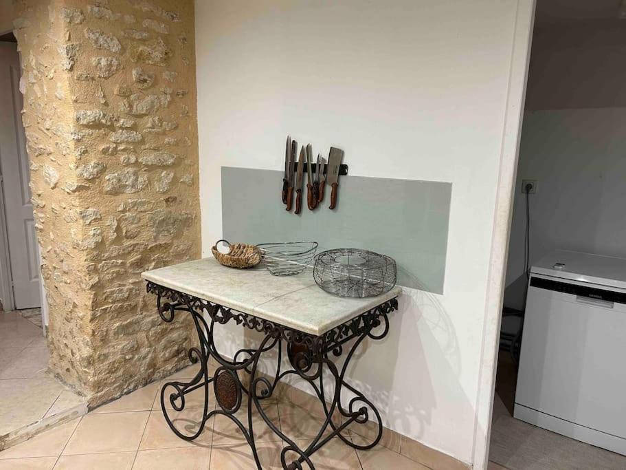 Demeure En Pierre Avec Piscine Privee Villa Etauliers Kültér fotó